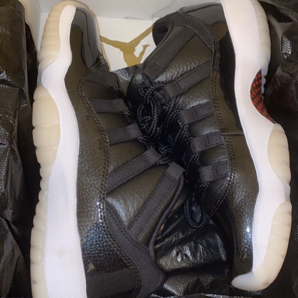 Nike air Jordan 11 retro lows. - Picture 5 of 5